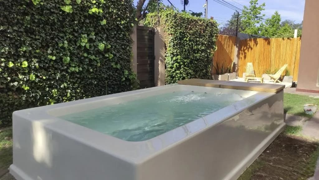 Casa 3 dorm. + estudio en Barrio El Benteveo — Chacras de Coria