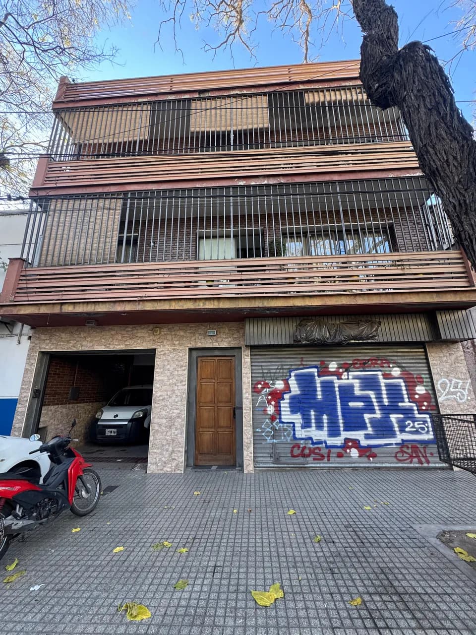 Edificio en block en Cuarta Sección — Ciudad de Mendoza