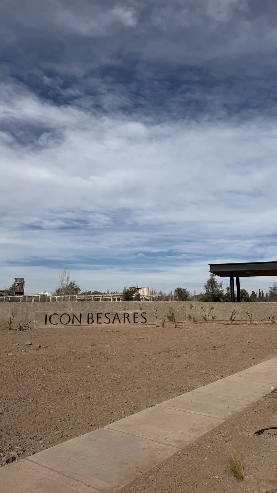 Lote 649 m² en Icon Besares — Chacras de Coria