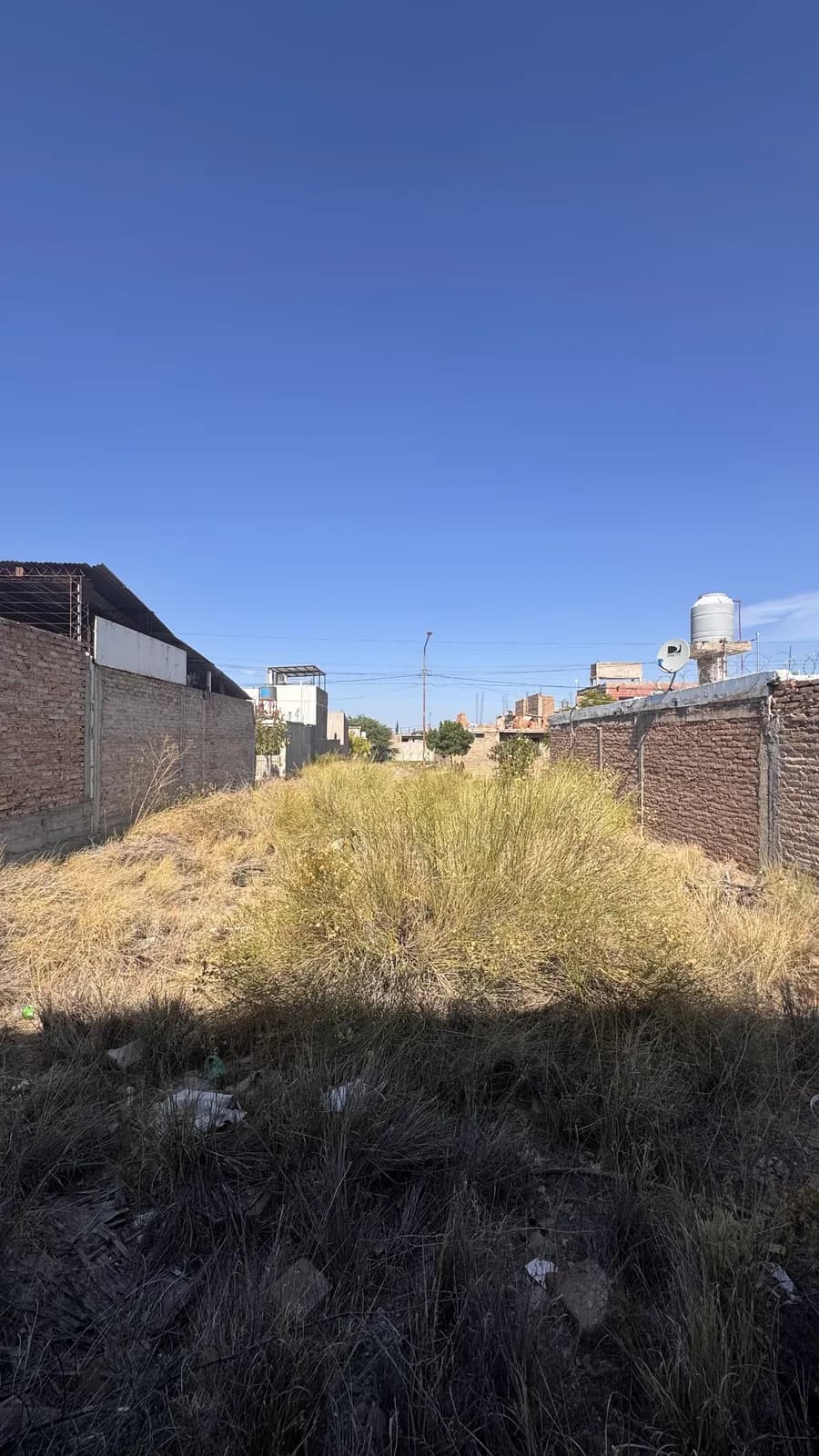 Lote 200 m² en Barrio Géminis — Las Heras