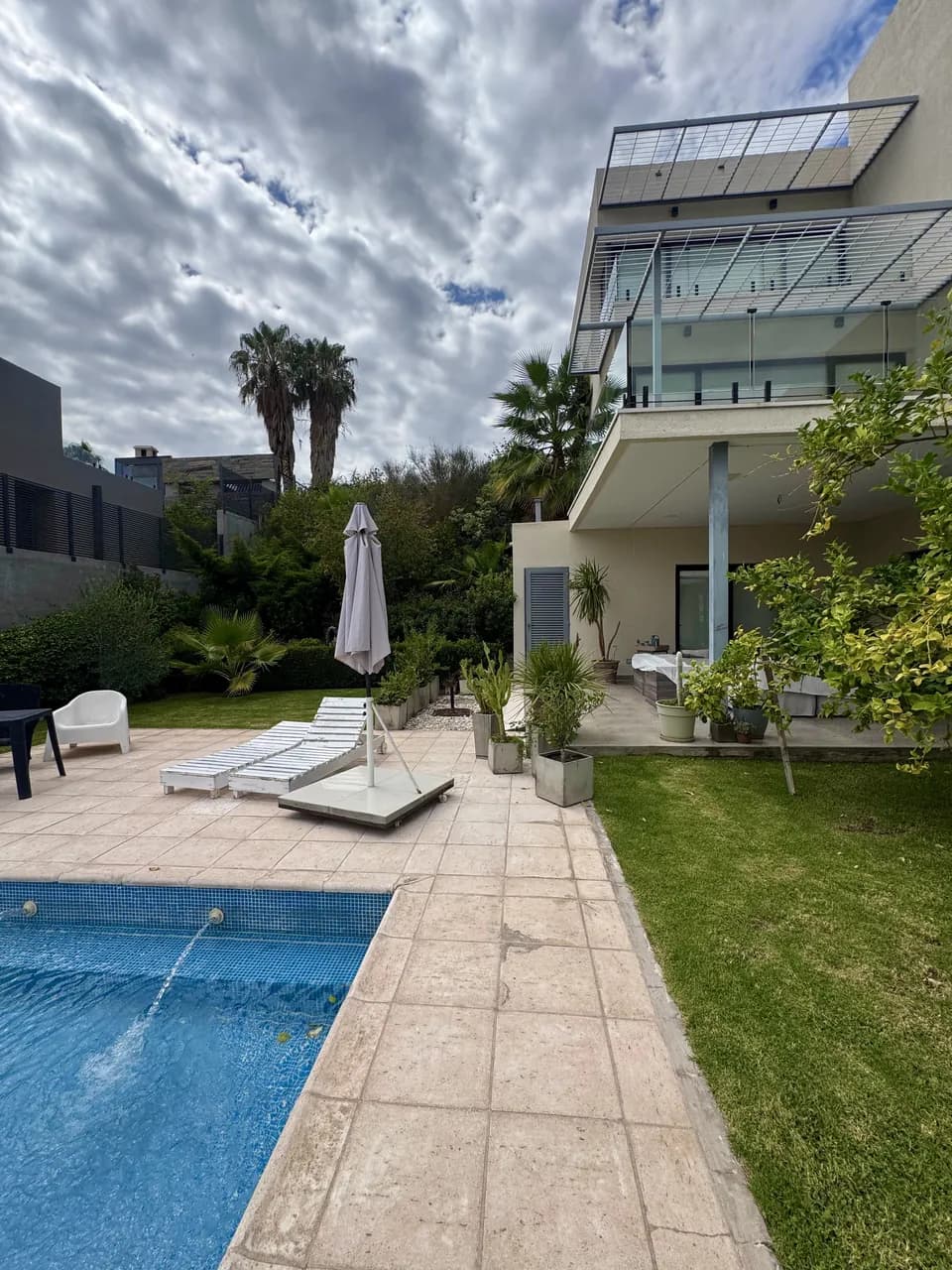 Casa 5 dorm. con pileta y ascensor en Barrio Palmares — Godoy Cruz — foto 2