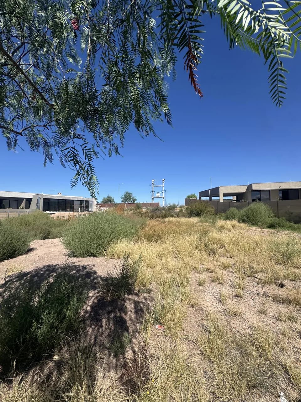 Lote 811 m² en Barrio Aguaribay, Sector Sierras — Chacras de Coria — foto 7