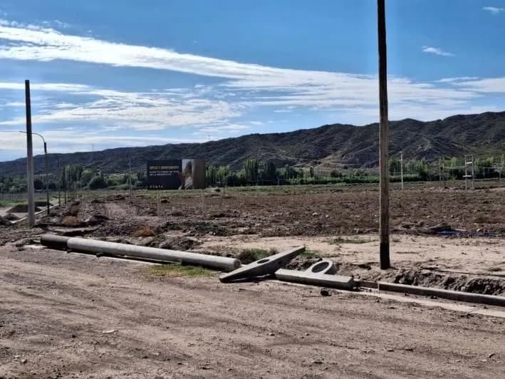 Lote 778 m² en Barrio Penta — Perdriel — foto 7