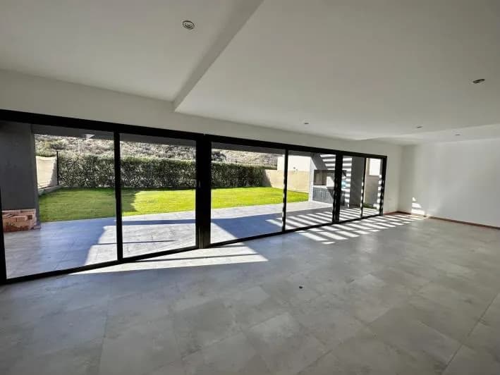 Casa 3 dorm. en Barrio Aguaribay, Sector Valle — Vistalba — foto 3