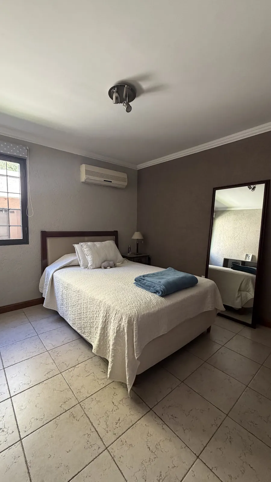 Casa 3 dorm. + departamento independiente en Chacras de Coria — foto 7