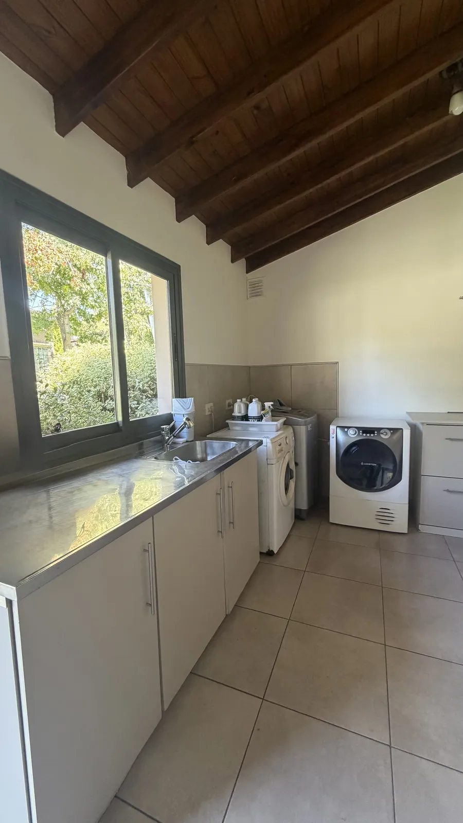 Casa 3 dorm. + departamento independiente en Chacras de Coria — foto 15