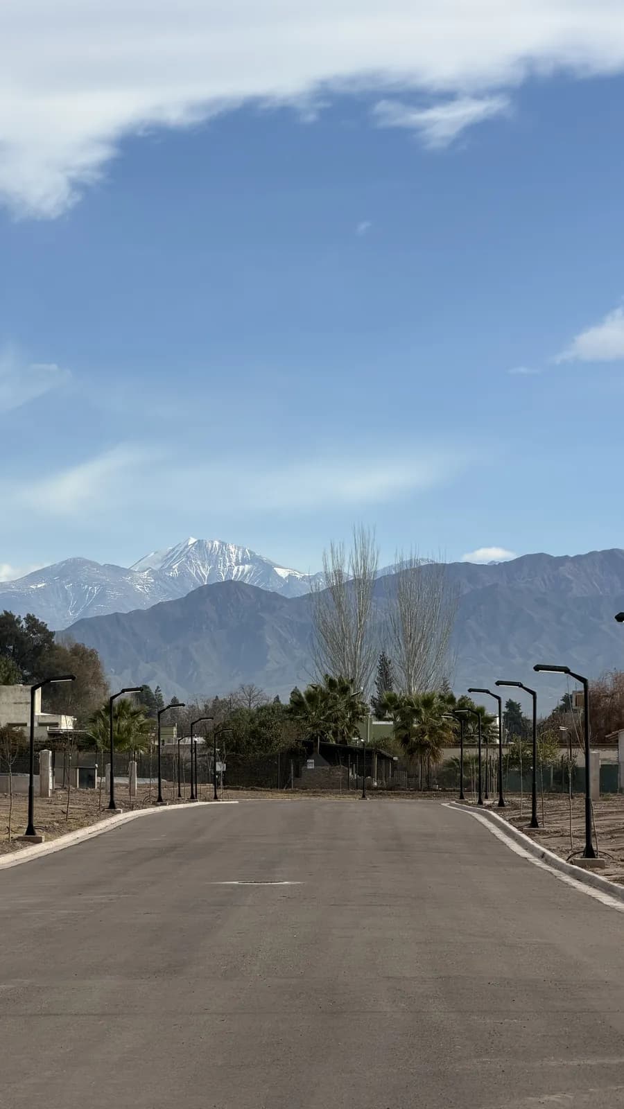 Lote 649 m² en Icon Besares — Chacras de Coria — foto 4