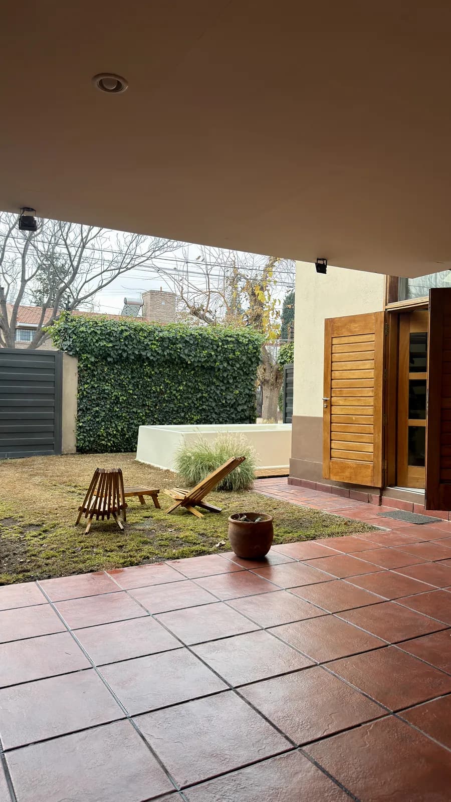Casa 3 dorm. + estudio en Barrio El Benteveo — Chacras de Coria — foto 2