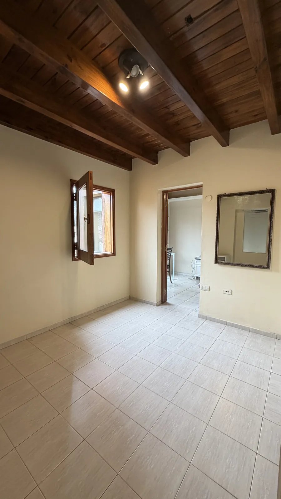 Casa 3 dorm. + estudio en Barrio El Benteveo — Chacras de Coria — foto 12